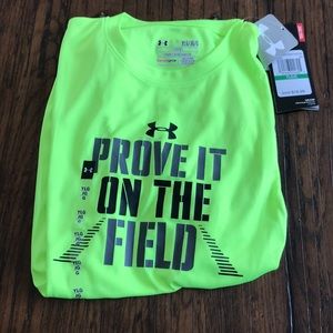 Boys Under Armour Youth Large t-shirt